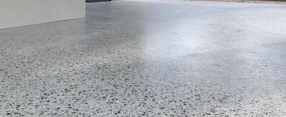 Honed concrete alfresco area in Mount Waverley